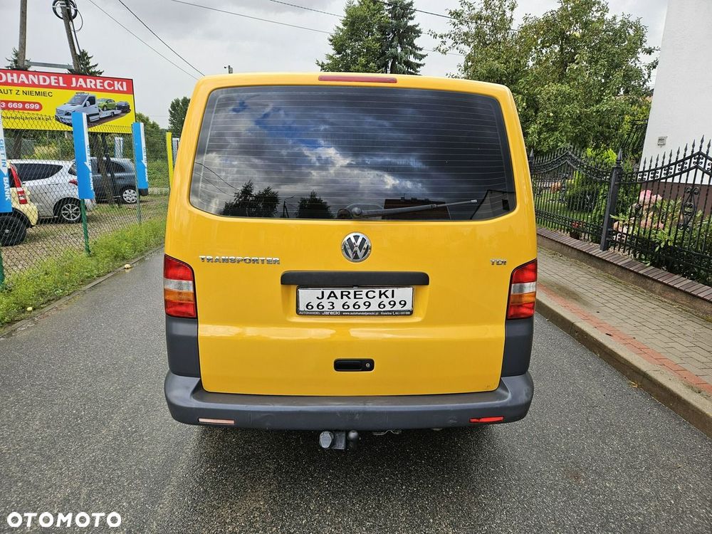 Volkswagen Caravelle - 5