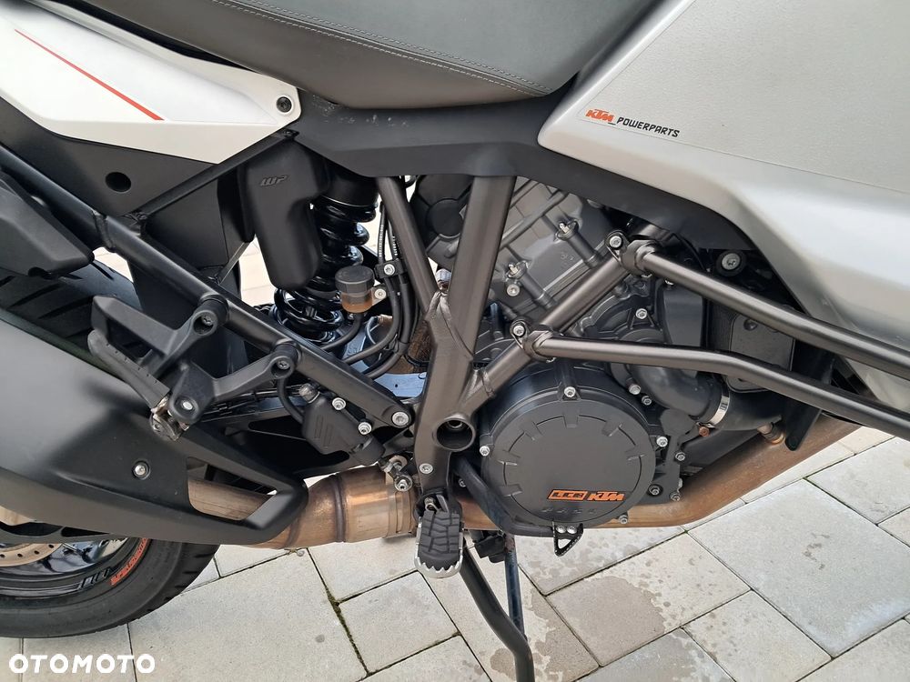 KTM Adventure - 6