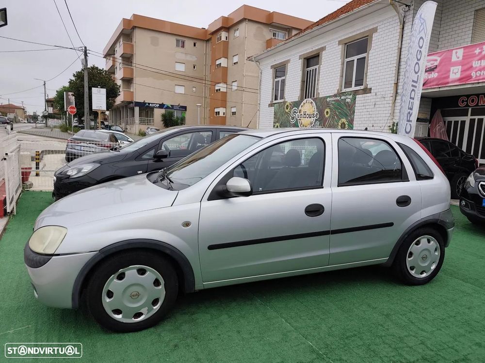 Opel Corsa 1.2 16V Confort - 4