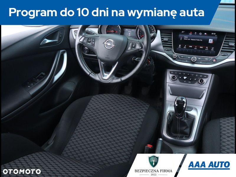 Opel Astra - 8