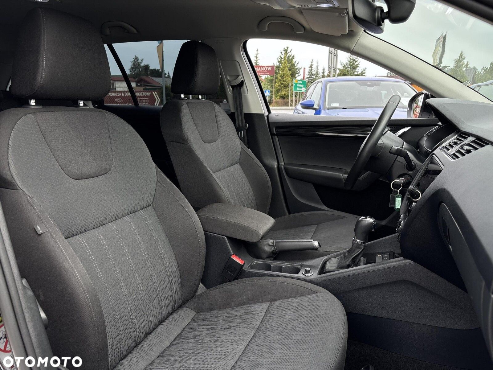 Skoda Octavia 2.0 TDI 4x4 Style DSG - 10
