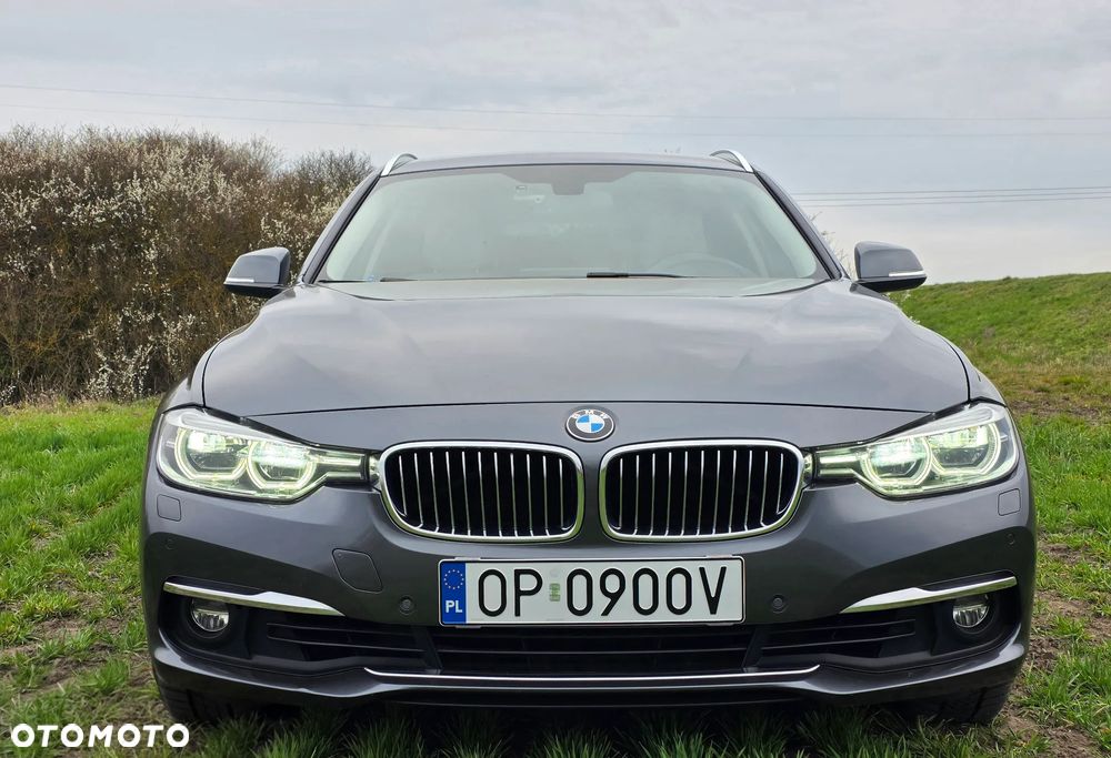 BMW Seria 3 320i xDrive Luxury Line - 9