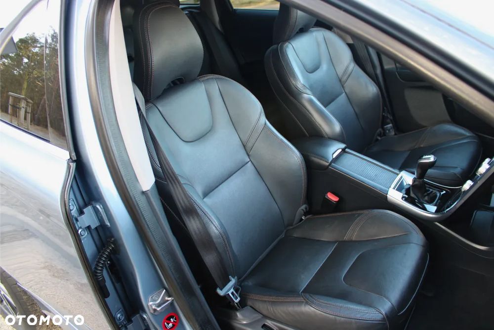 Volvo XC 60 D3 Summum - 19