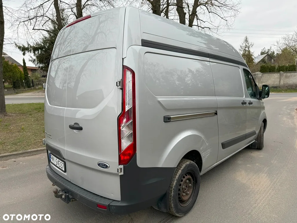 Ford CUSTOM - 5