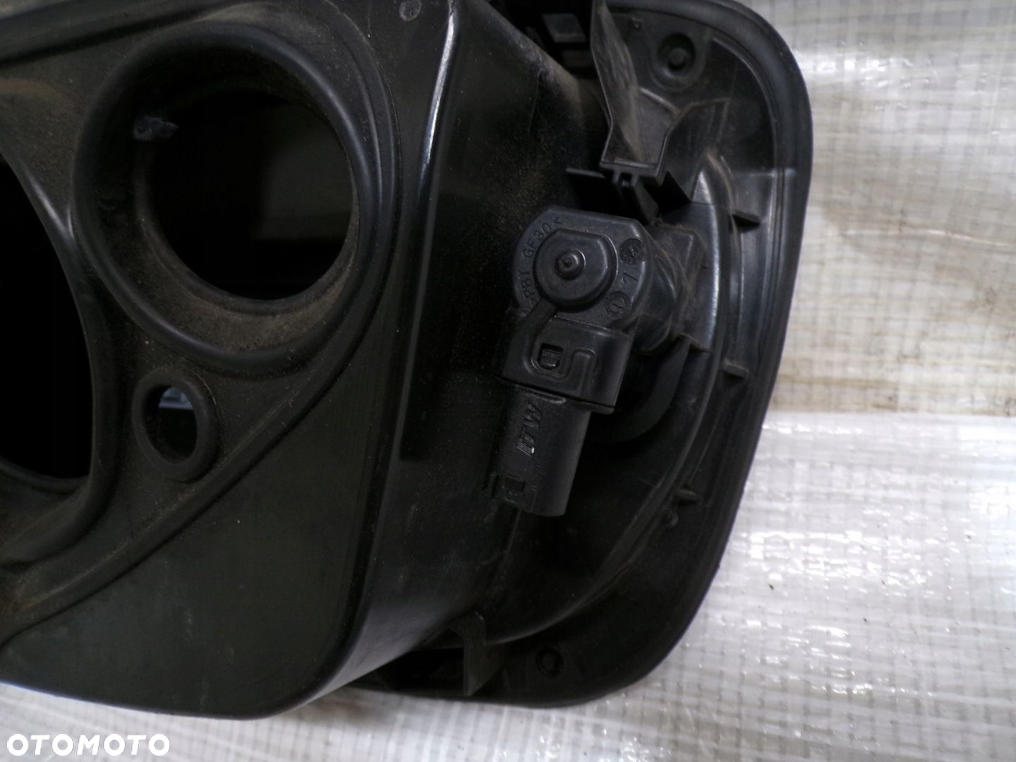 Wlew paliwa klapka Adblue Opel Insignia B 13469477 13469477 - 5