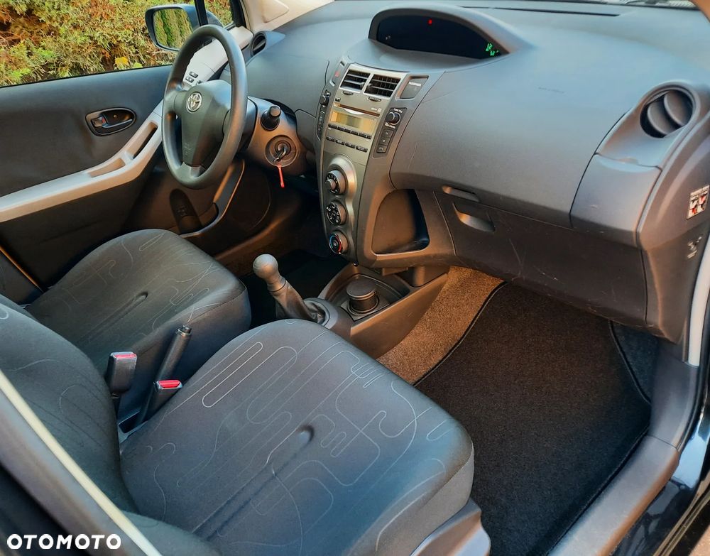 Toyota Yaris 1.0 VVT-i Cool - 9