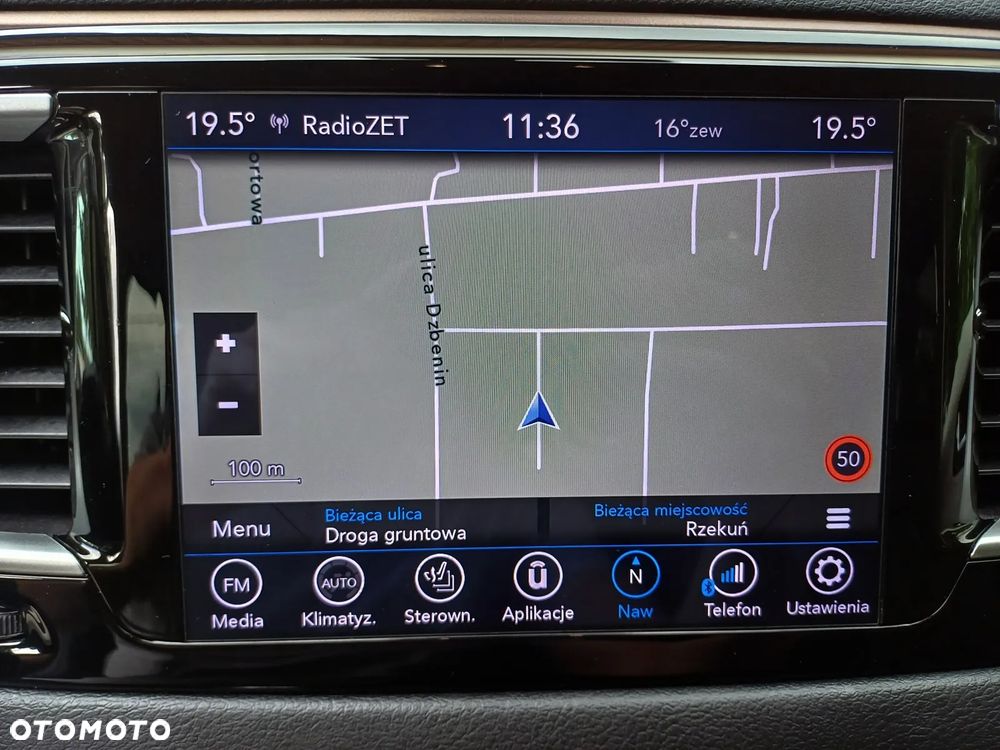 Chrysler Pacifica - 16