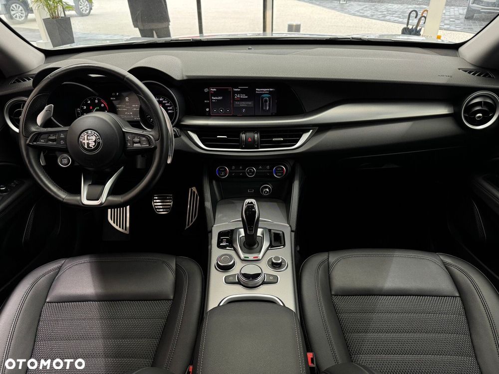 Alfa Romeo Stelvio 2.0 Turbo Sprint Q4 - 14