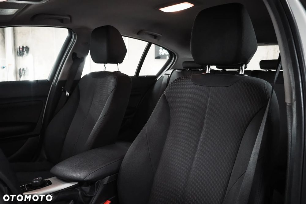 BMW Seria 1 118i - 9
