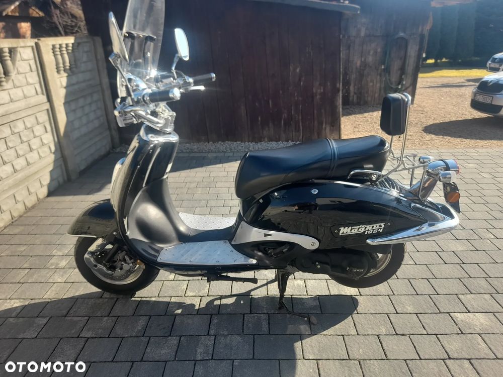 Moto Magnus Retro - 2