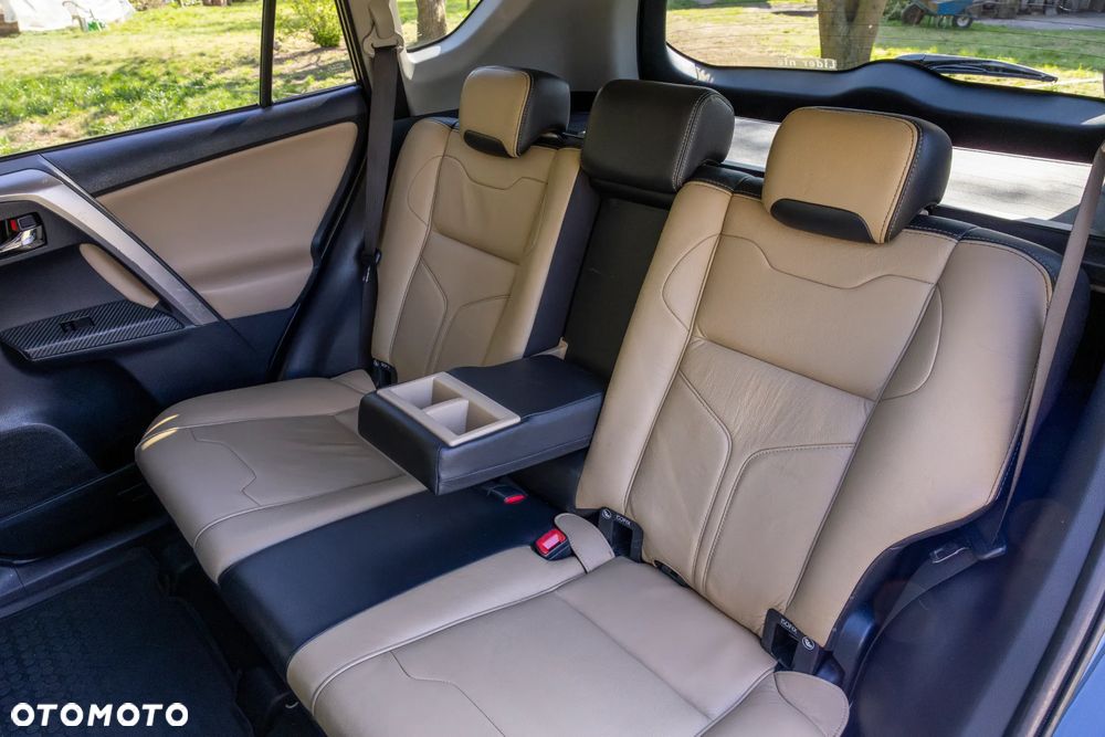Toyota RAV4 - 29