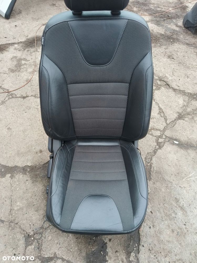 FORD KUGA MK2 FOTEL PRZEDNI PRAWY PASAŻERA PÓŁSKÓRA - 1