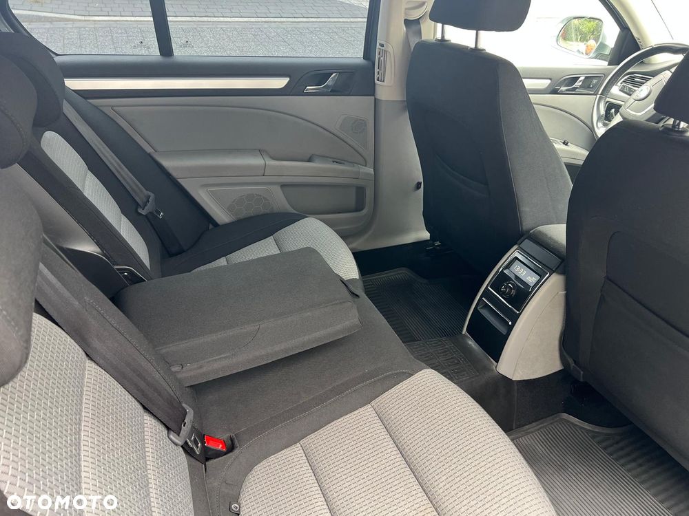 Skoda Superb 1.8 TSI Ambition DSG - 20