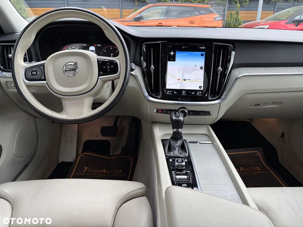 Volvo V60 D4 Inscription - 35