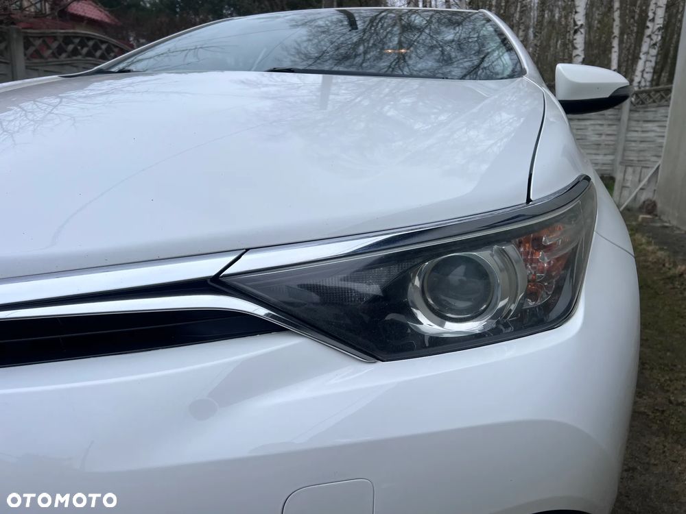 Toyota Auris 1.33 VVT-i Premium Comfort - 7