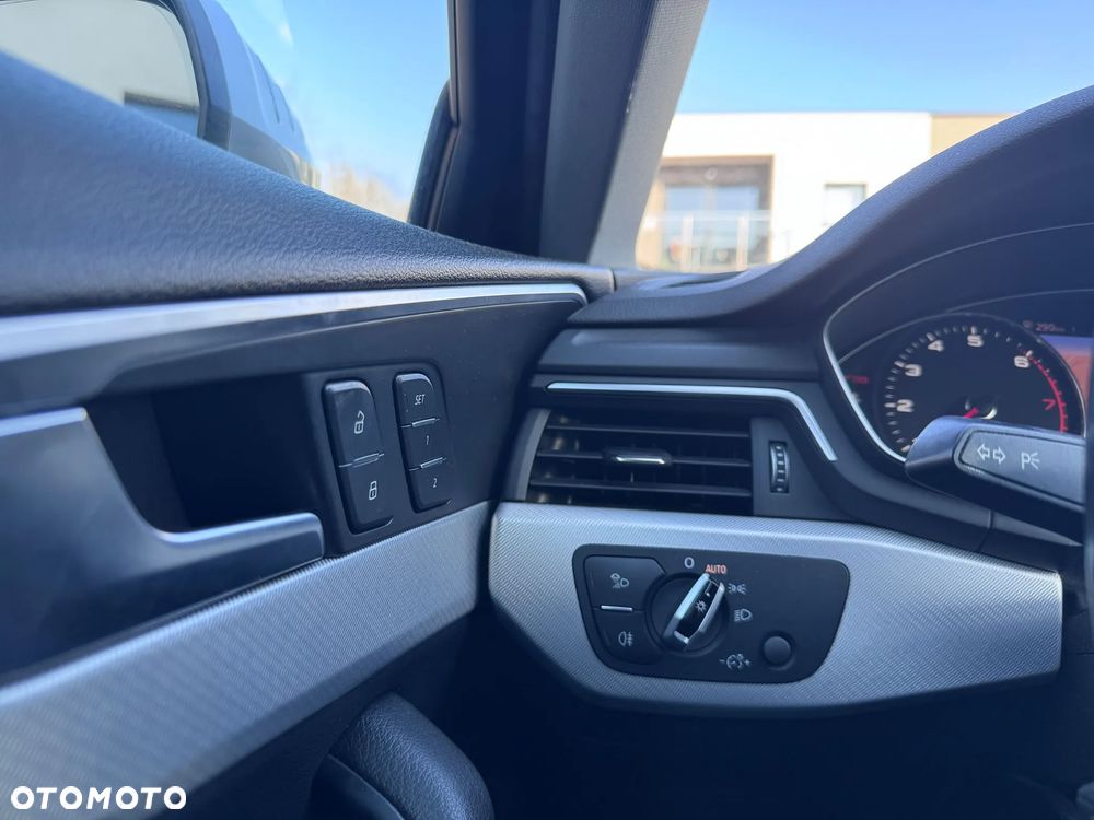 Audi A4 Limousine 2.0 TFSI quattro S tronic design - 19