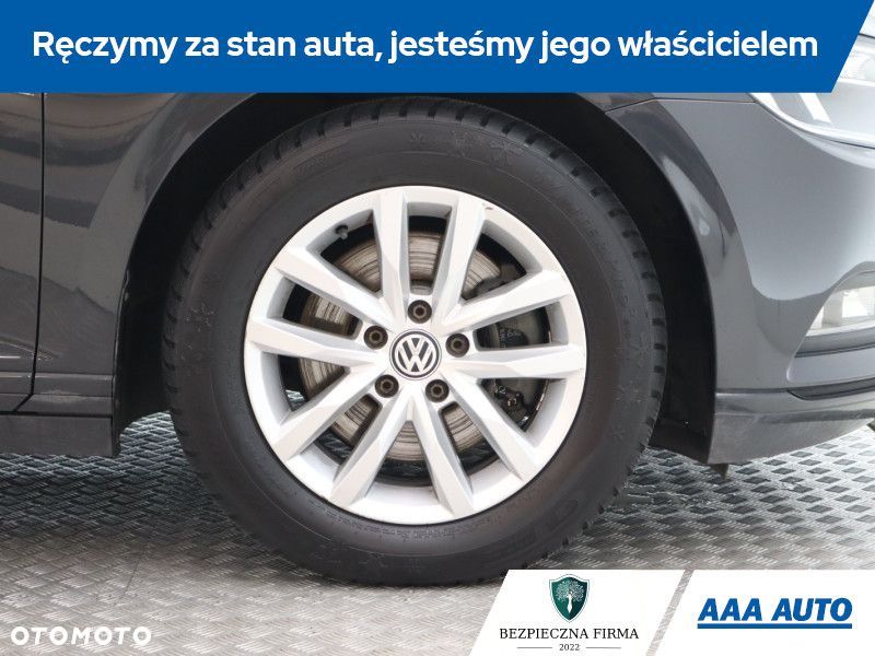 Volkswagen Passat Variant - 17