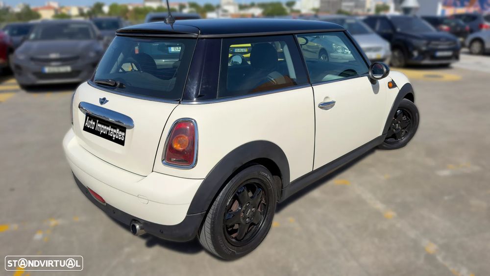 MINI 3 Portas Cooper D - 7