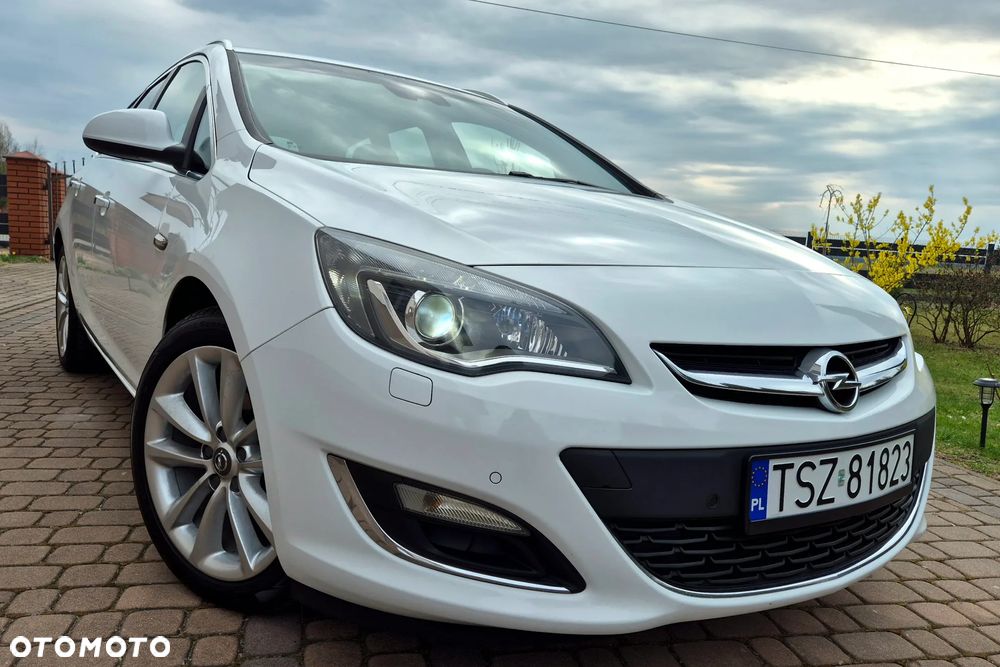 Opel Astra 2.0 CDTI DPF Innovation - 1