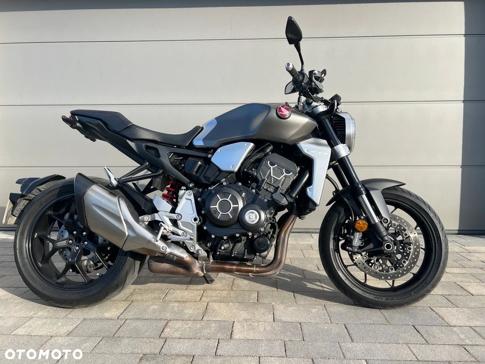Honda CB - 11