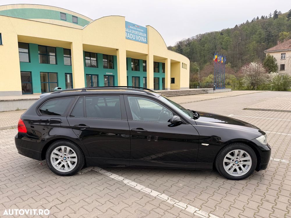 BMW Seria 3 318d - 3