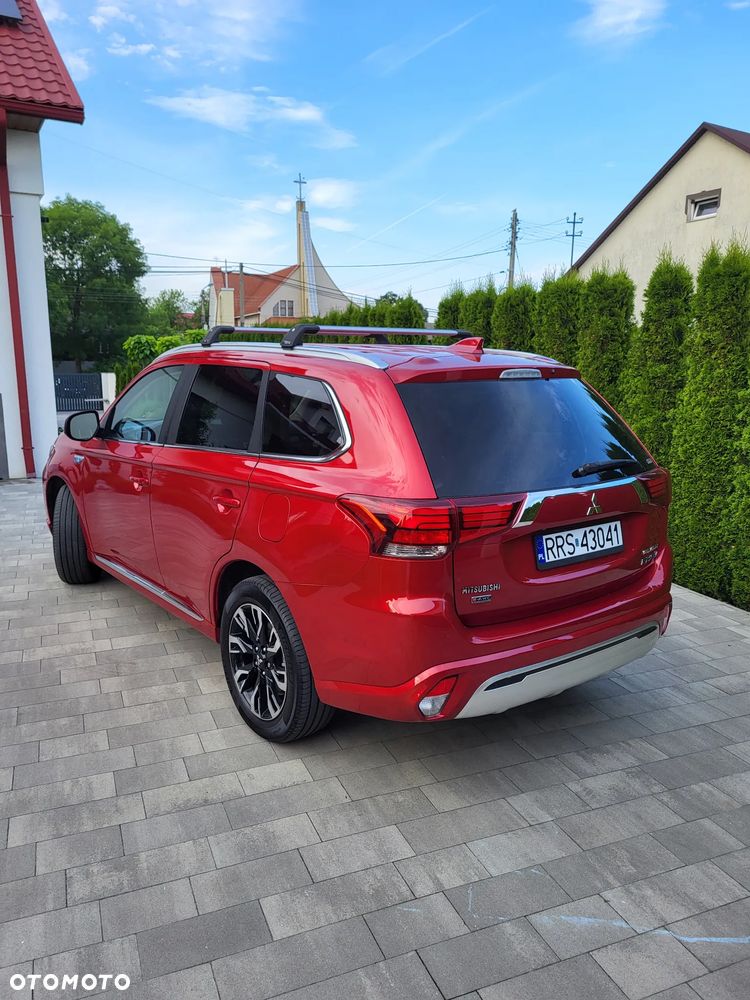 Mitsubishi Outlander 2.0 Instyle Navi CVT - 6
