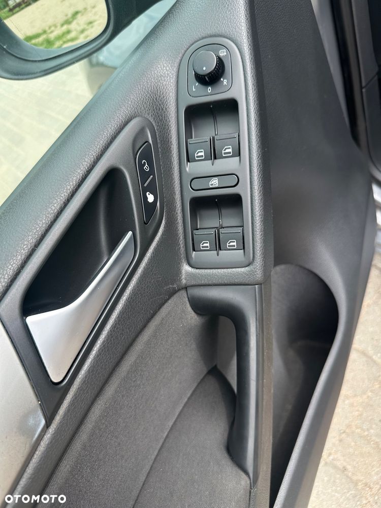 Volkswagen Golf - 21