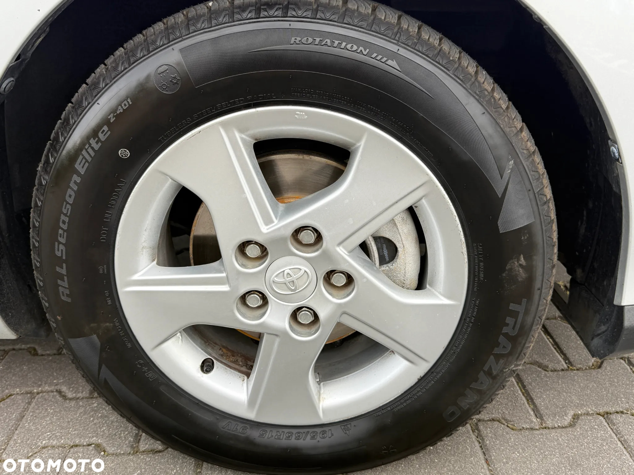 Toyota Auris 1.8 HSD Luna - 27