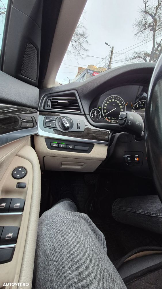 BMW Seria 5 525d xDrive Sport-Aut. Modern Line - 11