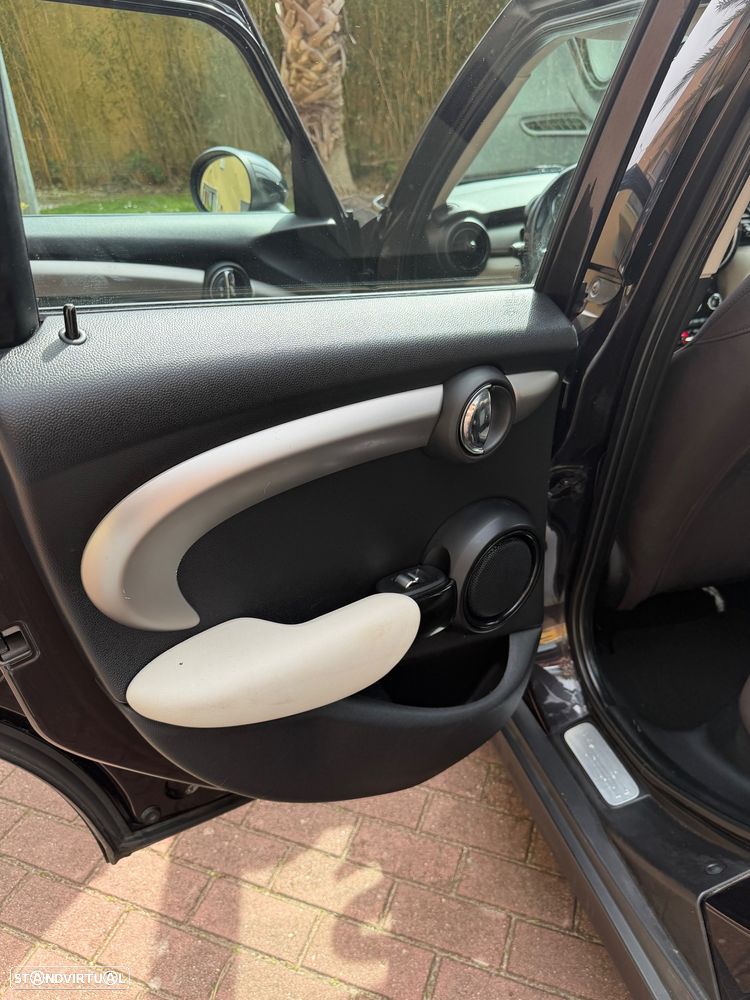 MINI 5 Portas Cooper D - 26