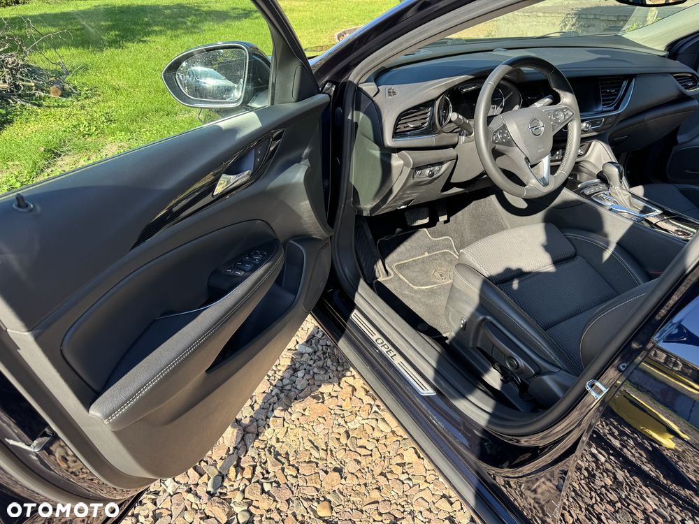 Opel Insignia - 12