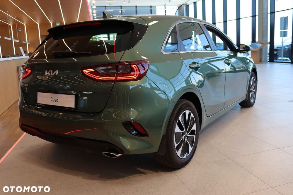 Kia Ceed - 7