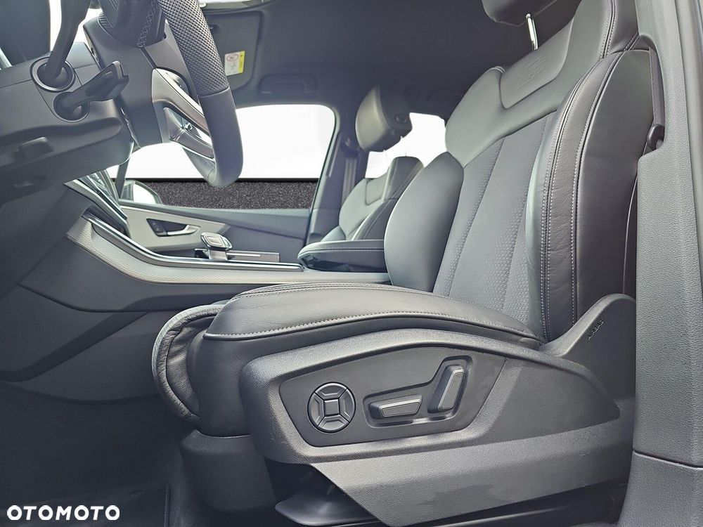 Audi Q7 - 10