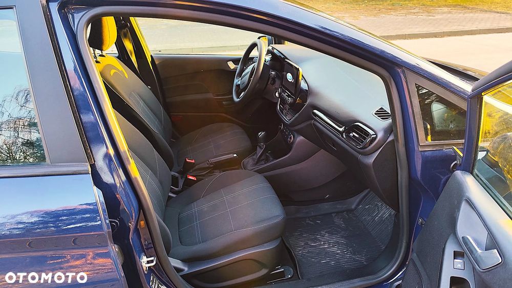 Ford Fiesta - 12