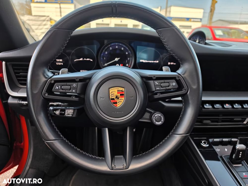 Porsche 911 Carrera 4S PDK - 10