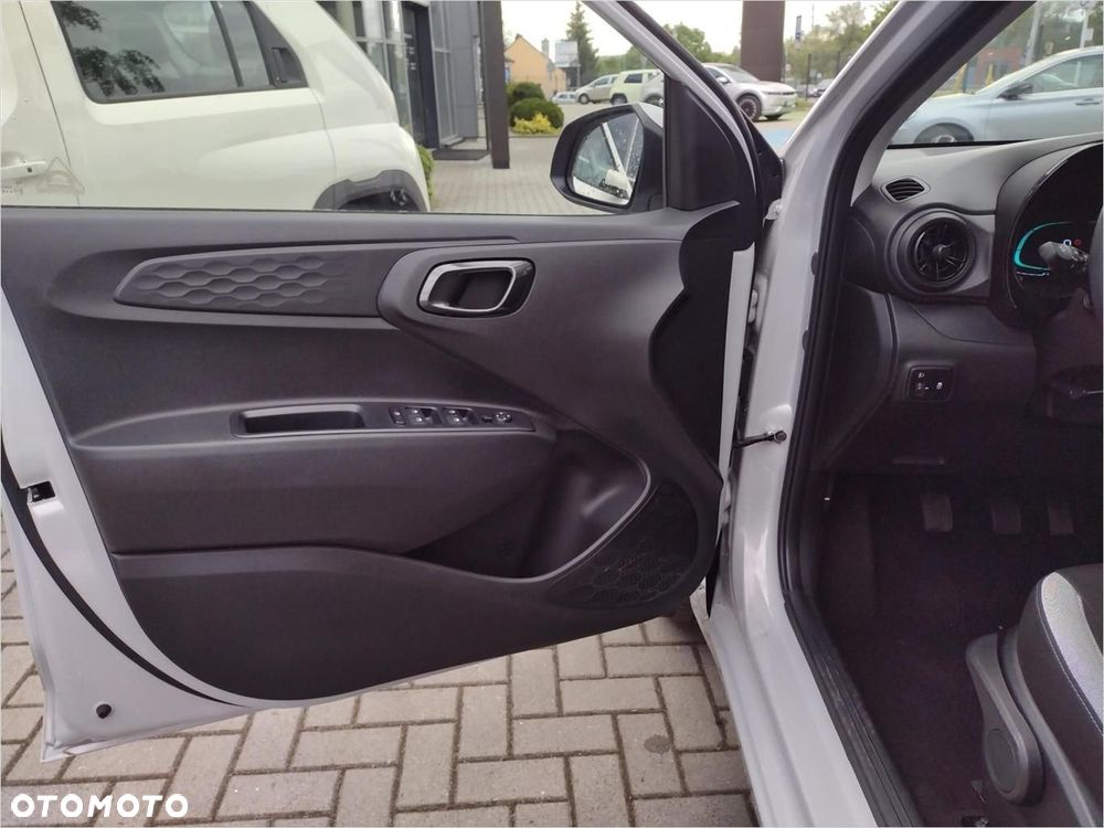 Hyundai i10 - 10
