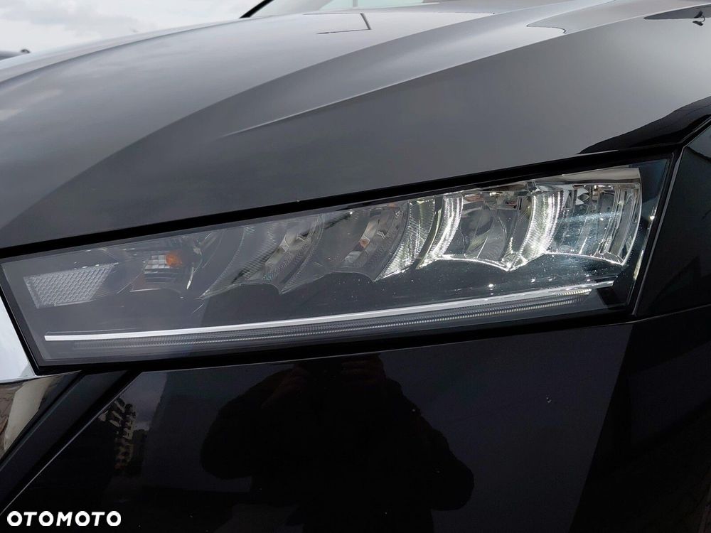 Skoda Octavia 2.0 TDI Ambition DSG - 32