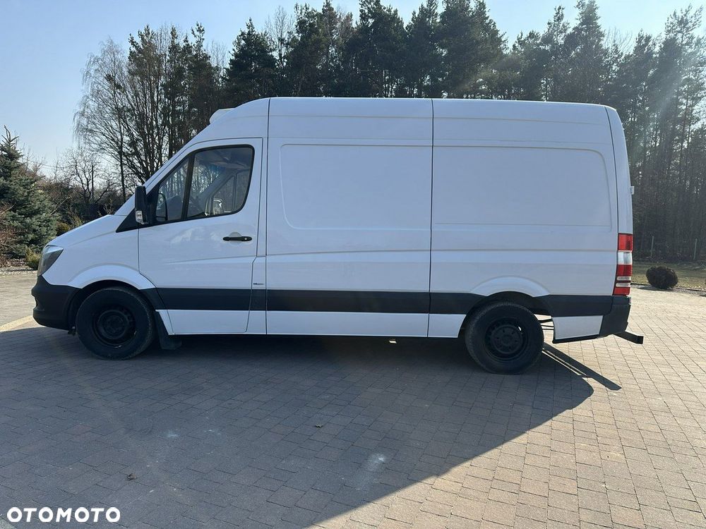 Mercedes-Benz Sprinter - 5