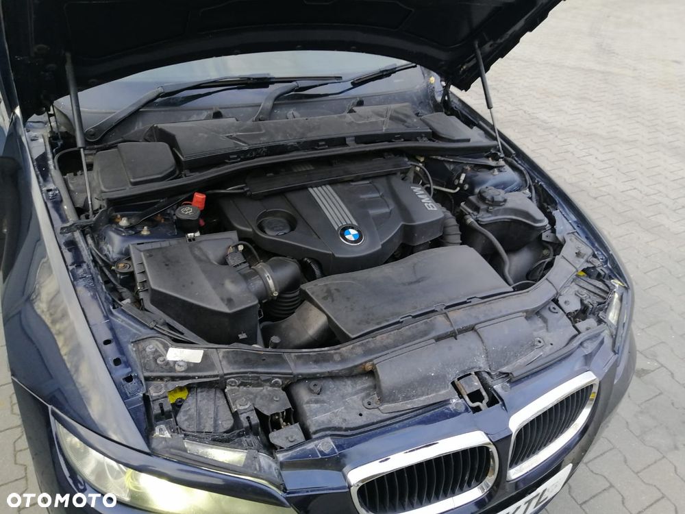 BMW Seria 3 - 16