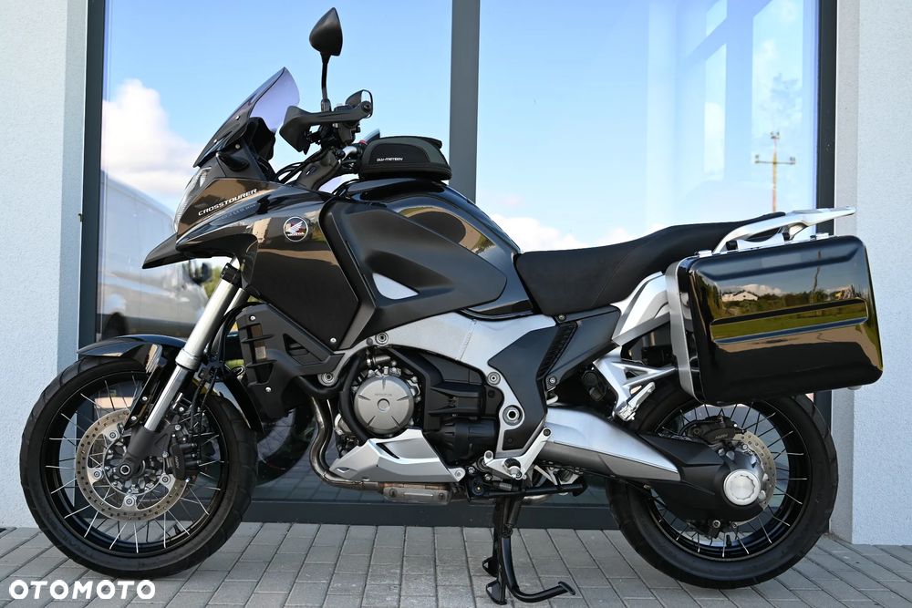 Honda VFR - 3