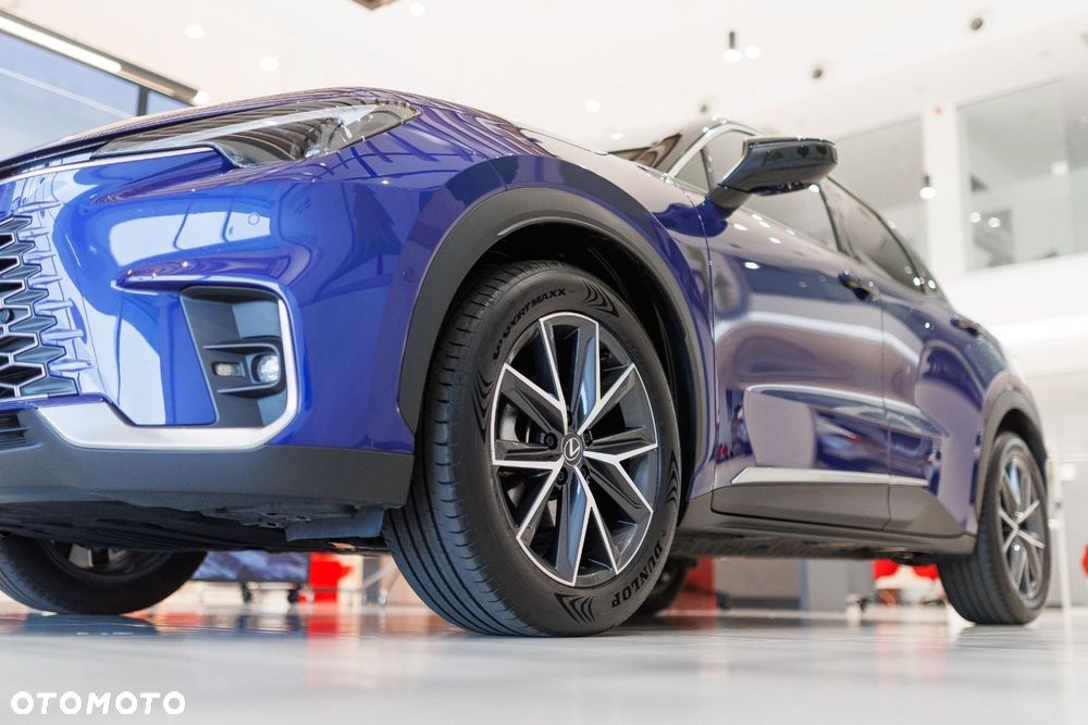 Lexus LBX - 14