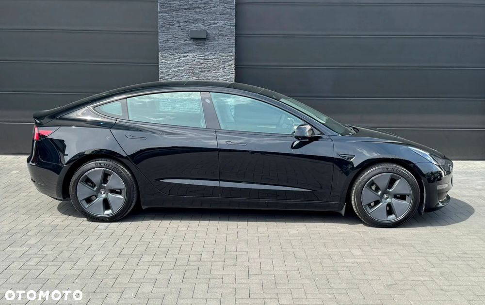 Tesla Model 3 Langstreckenbatterie Allradantrieb Dual Motor - 8