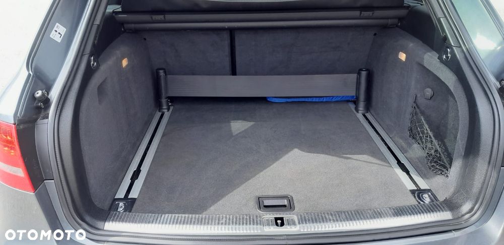 Audi A4 Avant - 33