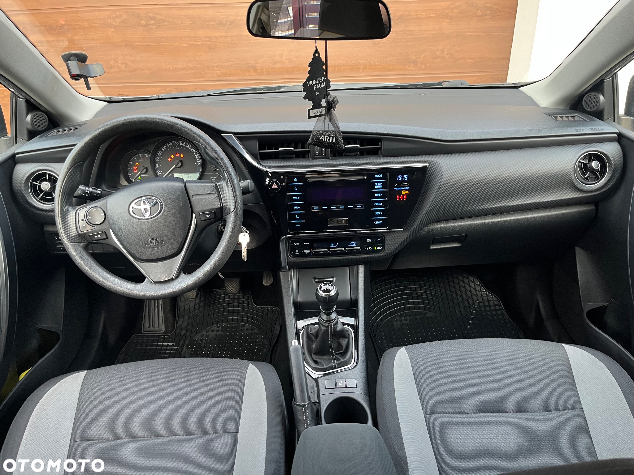 Toyota Auris 1.4 D-4D Active - 19