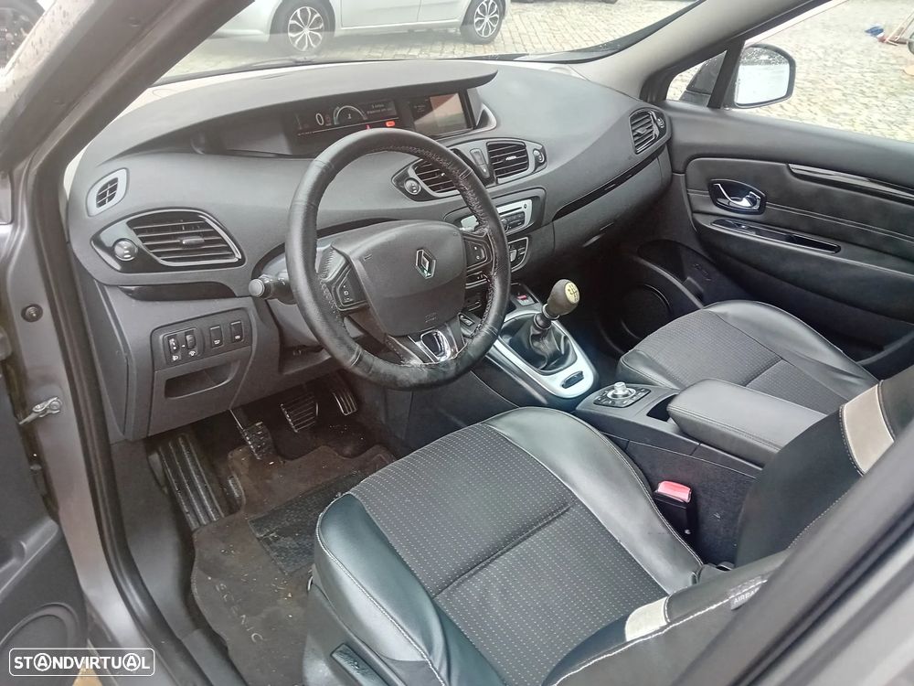 Renault Grand Scénic 1.5 dCi Bose Edition SS - 11
