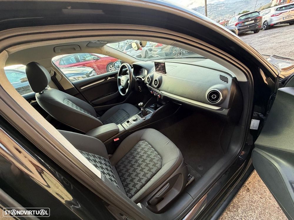 Audi A3 Sportback 2.0 TDI Attraction - 8