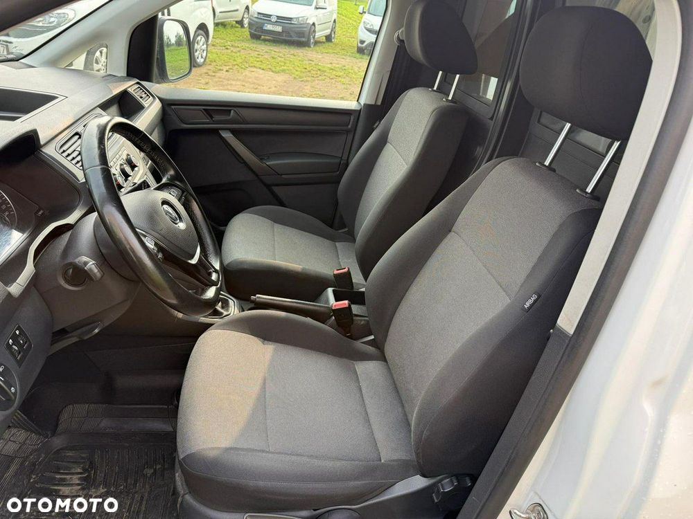 Volkswagen Caddy - 10