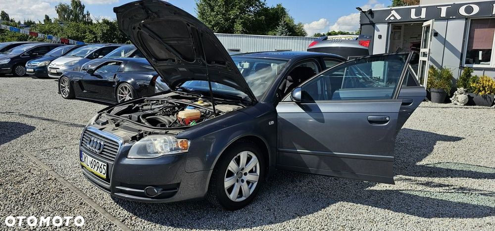 Audi A4 Limousine - 17