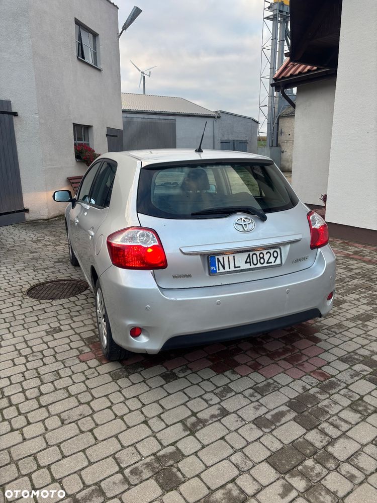 Toyota Auris 1.33 Dual-VVT-i - 3