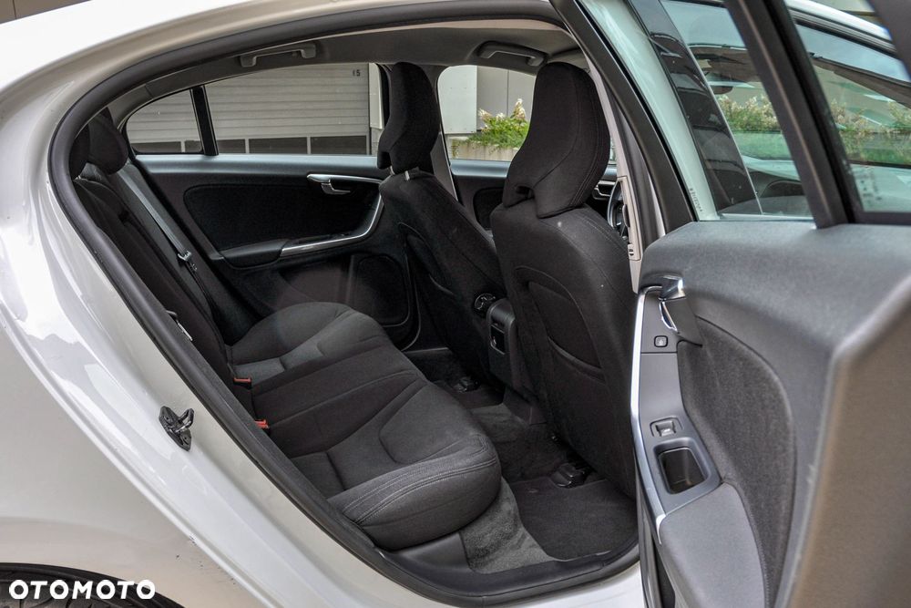Volvo S60 - 12